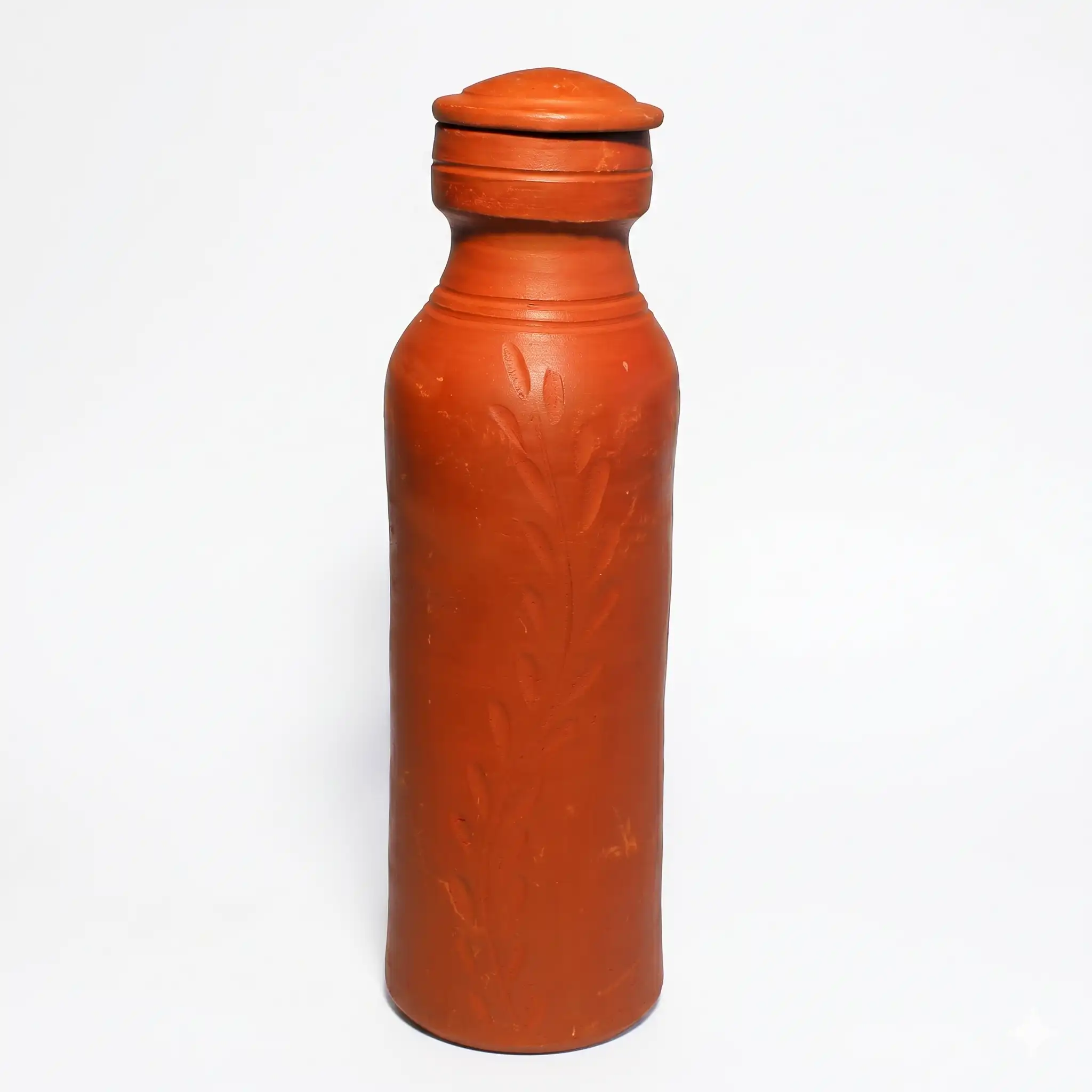 vins-art-house-clay-bottle-hand-engraved-leaf-detail
